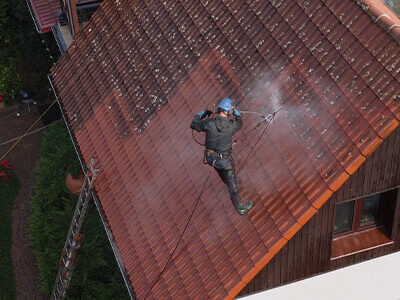 profesjonalne-mycie-dachu-szczecin czyszczenie dachówki szczecin