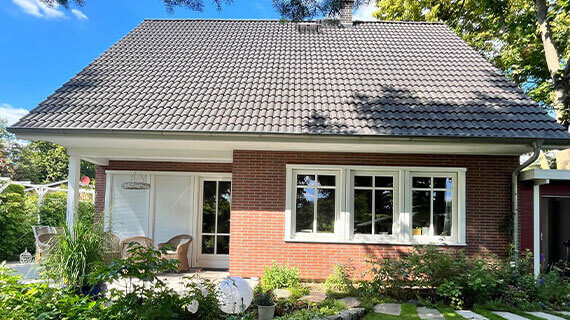 Poczdam - czyszczenie dachu przed po