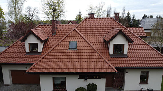 Mycie dachu pod niskim ciśnieniem