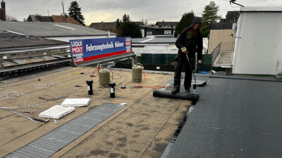 Układanie papy w Ubach Palenberg