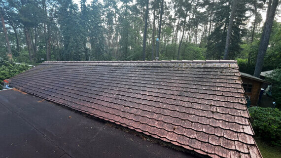 Przed myciem i impregnacją dachu w Fichtenwalde Mycie dachu Fichtenwalde