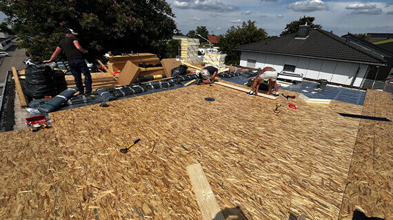 Wymiana pokrycia dachowego w Übach-Palenberg