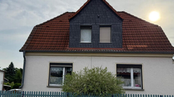 Belgern-Schildau - przed malowaniem dachu malowanie dachu w Belgern-Schildau przed i po