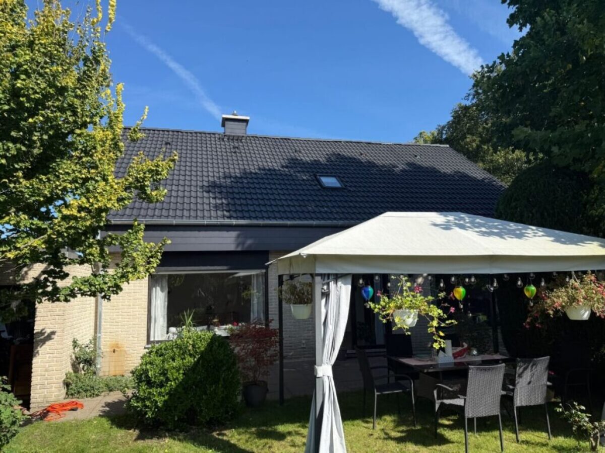 Po myciu i malowaniu dachu w Ladbergen