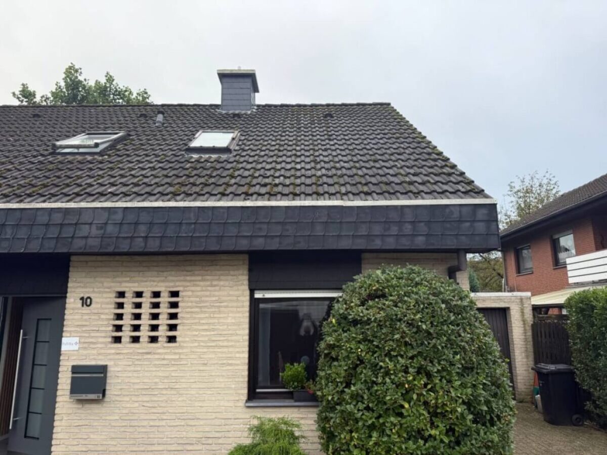 Przed myciem i malowaniem dachu - Ladbergen