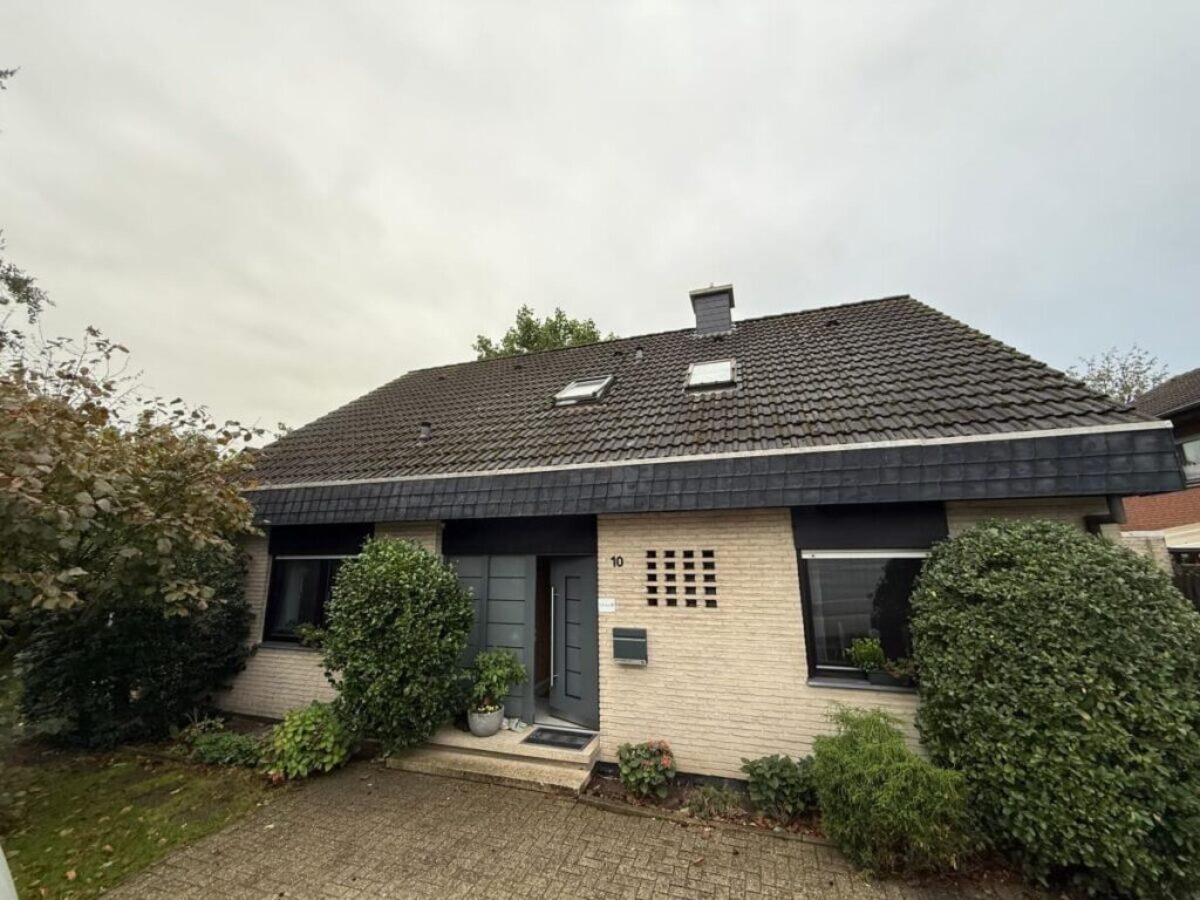 Przed czyszczeniem i malowaniem dachu w Ladbergen Przed czyszczeniem i malowaniem dachu w Ladbergen