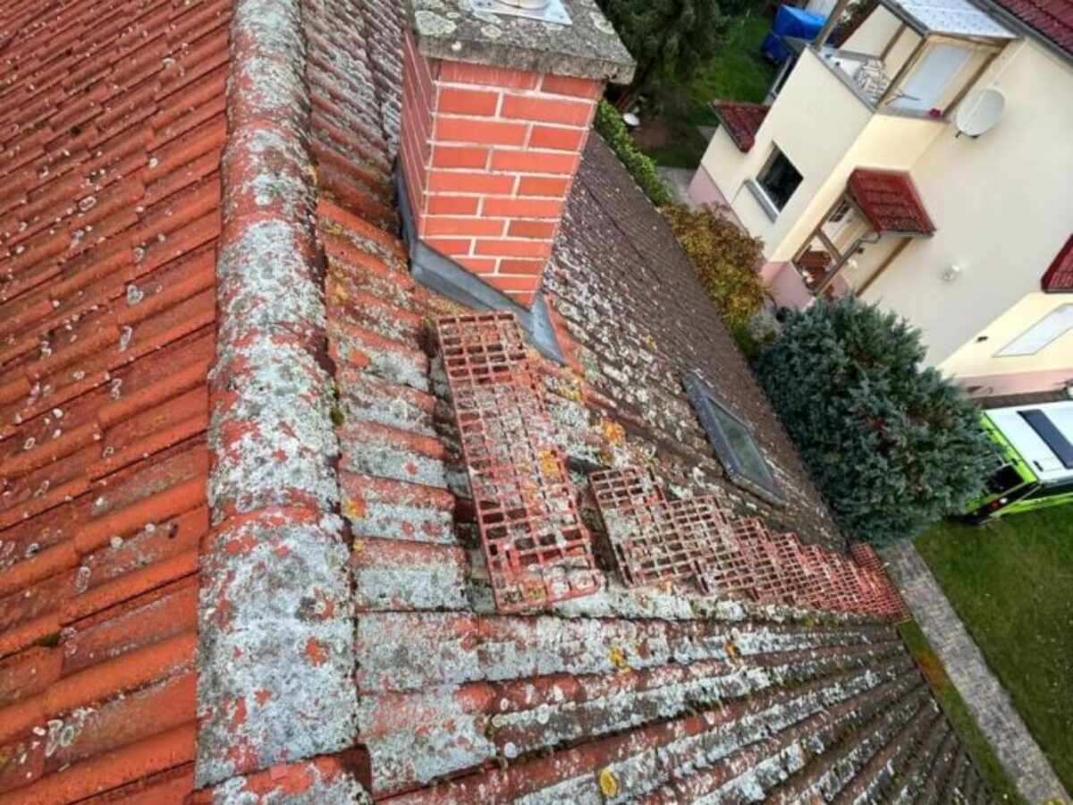 Czyszczeniem dachu Möser - przed Czyszczeniem dachu Möser - przed