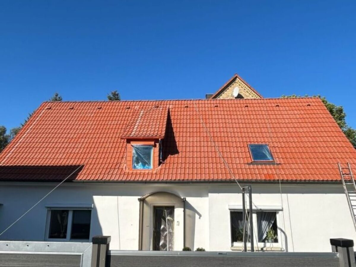 Przed malowaniem dachu w Krostitz