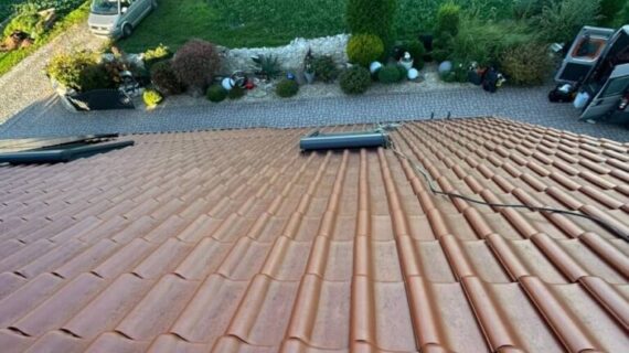 Stan przed czyszczeniem dachu - Radibor Mycie dachu Radibor - przed i po