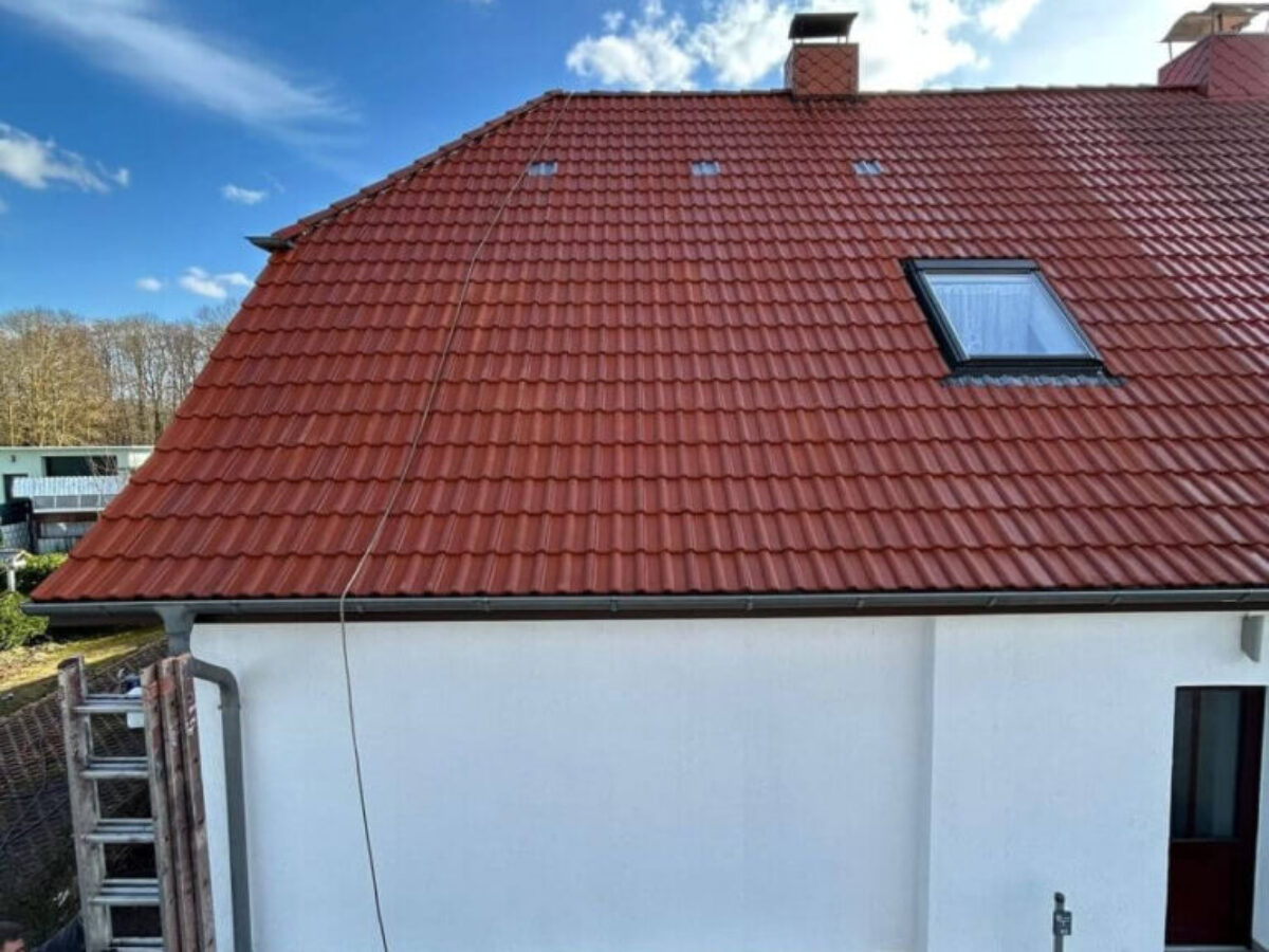 Po czyszczeniu i impregnacji dachu w Süderholz