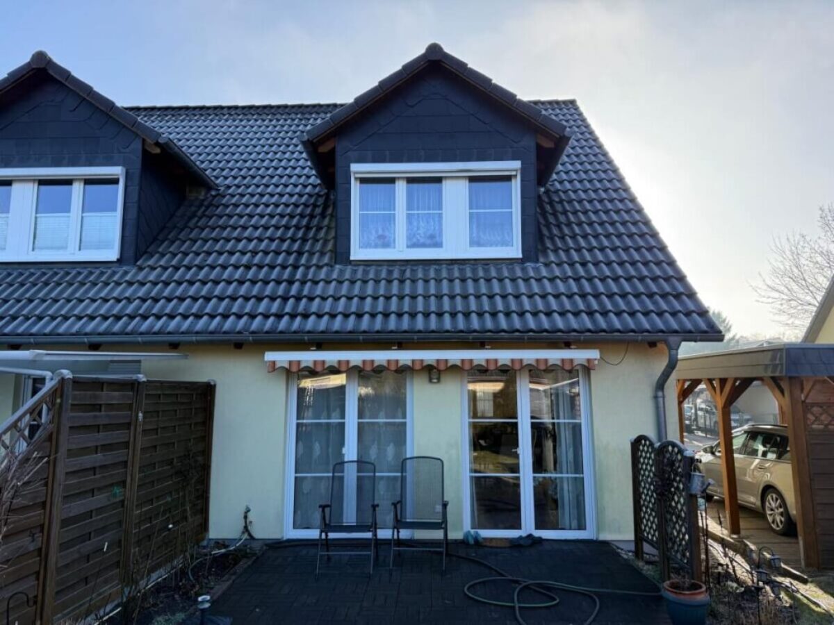 Przed czyszczeniem dachu w Strausberg